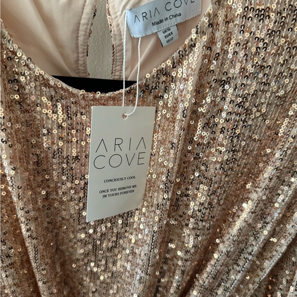 Aria Cove sequin batwing sleeve mini shift dress with belt gold Size 16 (NWT) - Picture 10 of 16